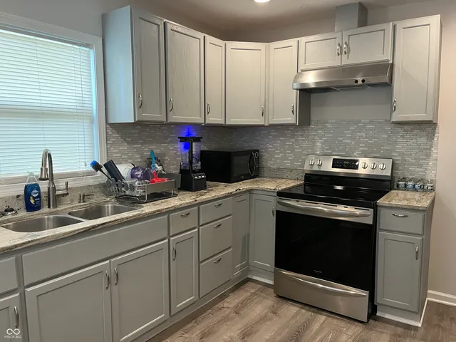 $159,900 | 1424 West 27th Street, Indianapolis, IN 46208