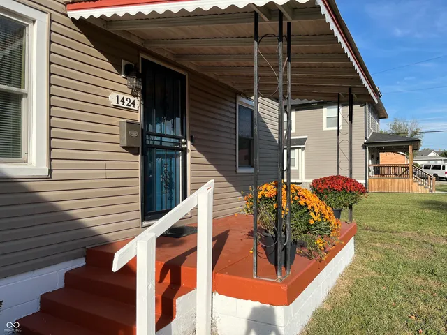 $159,900 | 1424 West 27th Street, Indianapolis, IN 46208