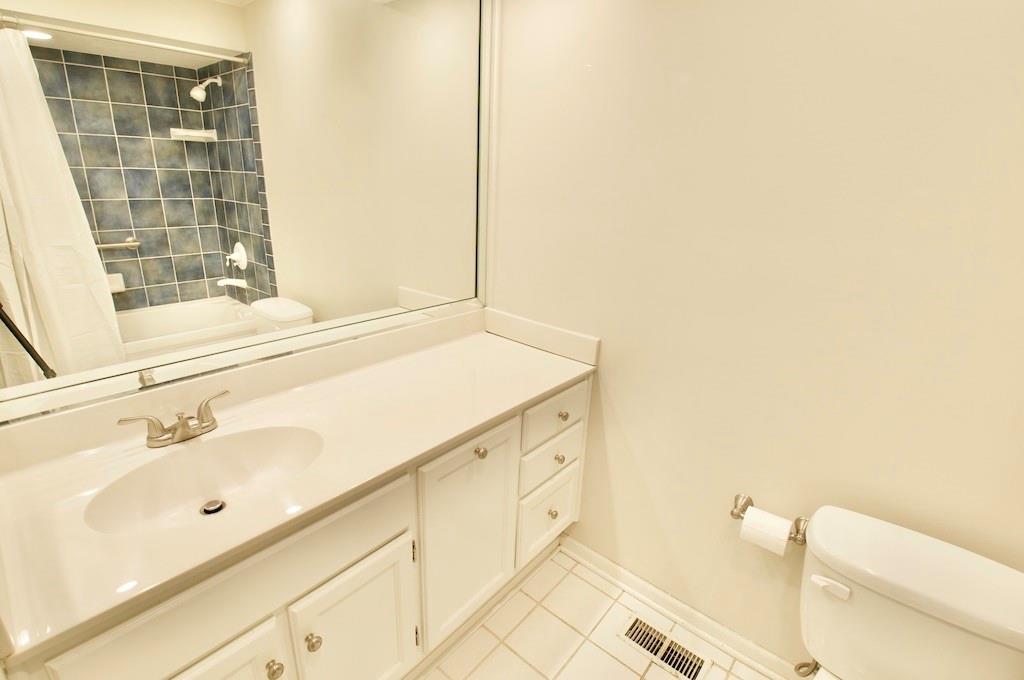 7439 Sylvan Ridge Road Indianapolis, IN 46240 - Photo 19 of 43 Gallery Image 19