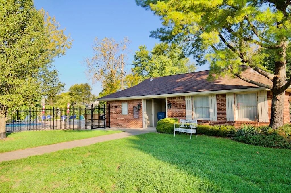 7439 Sylvan Ridge Road Indianapolis, IN 46240 - Photo 37 of 43 Gallery Image 37