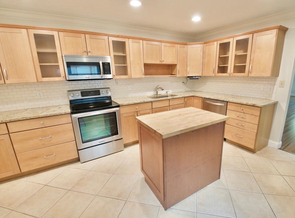 7439 Sylvan Ridge Road Indianapolis, IN 46240 - Photo 7 of 43 Gallery Image 7