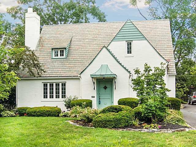 2267 Oxford Road Columbus, OH 43221 - Photo 2 of 24