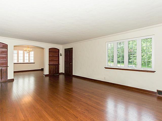 2267 Oxford Road Columbus, OH 43221 - Photo 6 of 24
