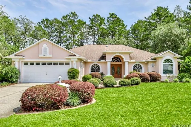 $2,300 | 9448 Tooke Shore Drive, Weeki Wachee, FL 34613