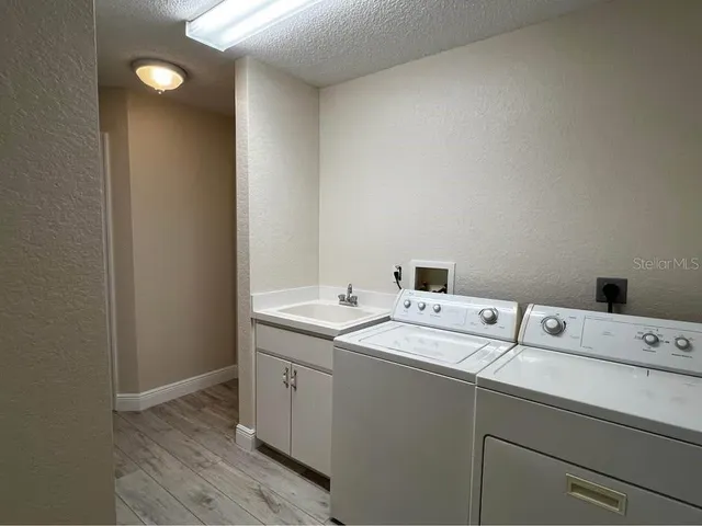 $2,300 | 9448 Tooke Shore Drive, Weeki Wachee, FL 34613