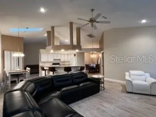 $2,300 | 9448 Tooke Shore Drive, Weeki Wachee, FL 34613