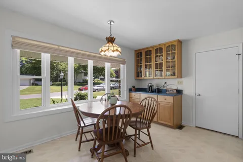 $700,000 | 9008 Edgewood Drive, Gaithersburg, MD 20877