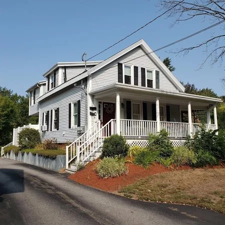 $1,875 | 275 High Street, Unit 1, Somersworth, NH 03878