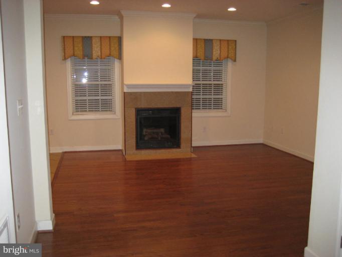 6711 Greendale Road Alexandria, VA 22310 - Photo 13 of 17 Family Room