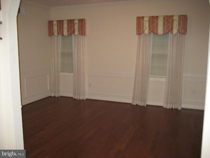 6711 Greendale Road Alexandria, VA 22310 - Photo 4 of 17 Dining Room