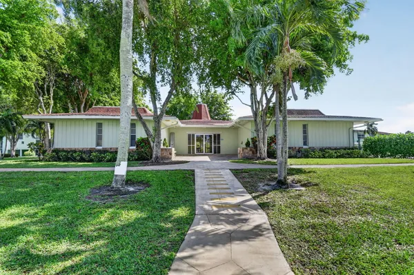 $79,997 | 3300 Springdale Boulevard, Unit 208, Palm Springs, FL 33461