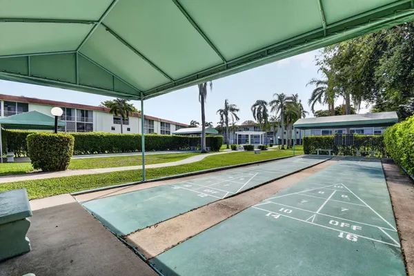 $79,997 | 3300 Springdale Boulevard, Unit 208, Palm Springs, FL 33461