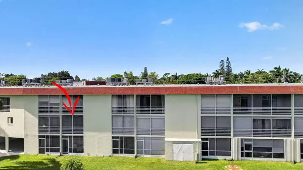 $79,997 | 3300 Springdale Boulevard, Unit 208, Palm Springs, FL 33461