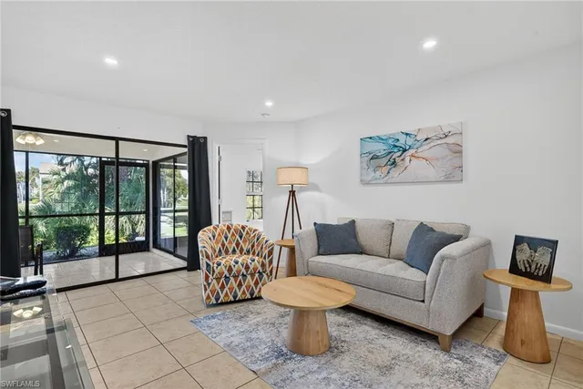 $2,200 | 17220 Terraverde Circle, Unit 5, Fort Myers, FL 33908