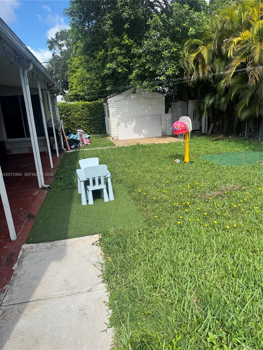 7741 Southwest 20th Street Miami, FL 33155 - Photo 20 of 27 Gallery Image 20
