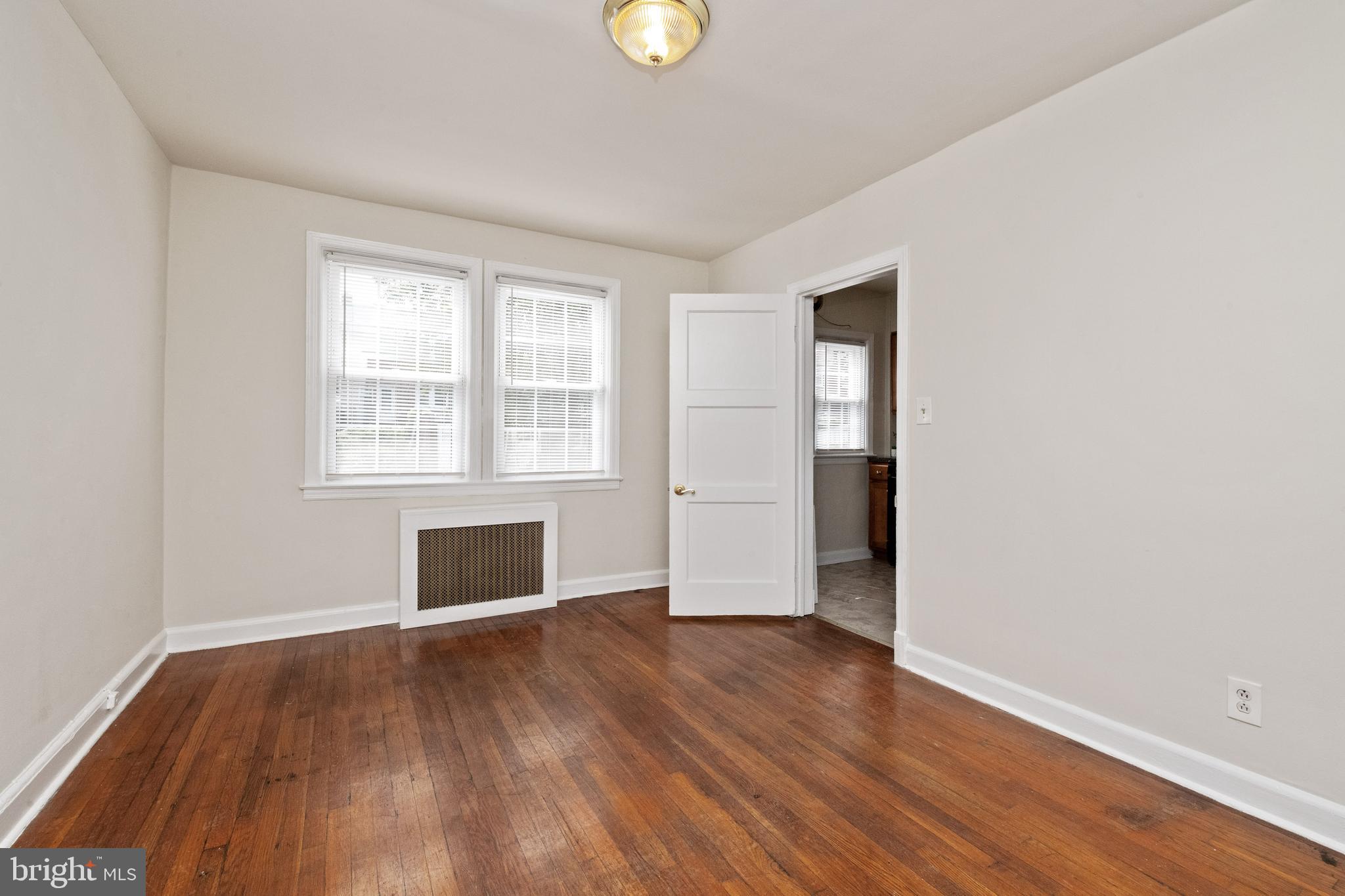 1613 Northgate Road Baltimore, MD 21218 - Photo 8 of 34