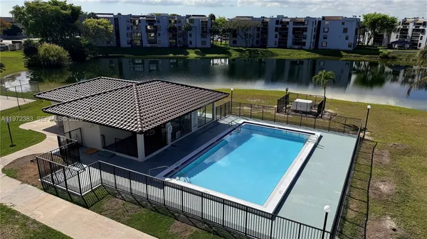 $2,500 | 1300 Southwest 122nd Avenue, Unit 4162, Miami, FL 33184