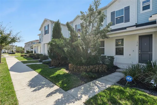 $370,000 | 1318 Painted Bunting Avenue, Oakland, FL 34787