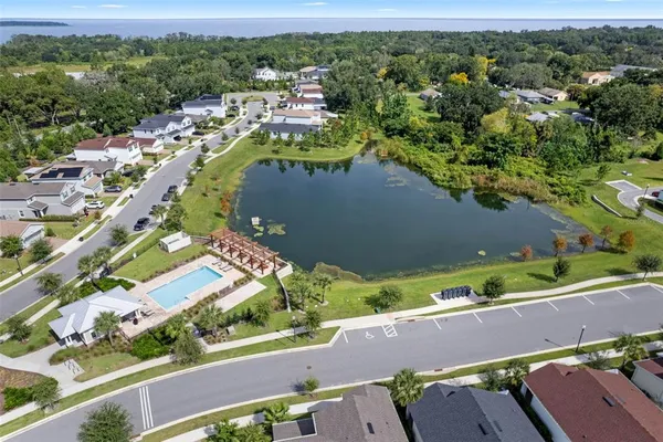 $370,000 | 1318 Painted Bunting Avenue, Oakland, FL 34787