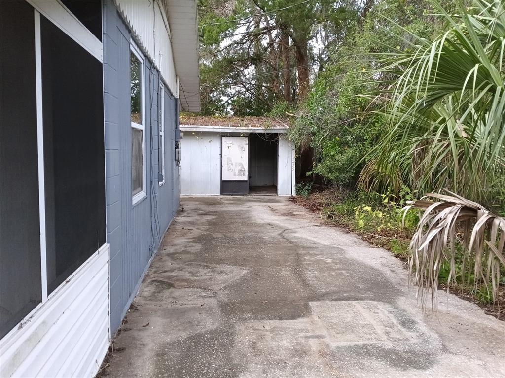 5604 Riverside Drive Yankeetown, FL 34498 - Photo 3 of 21