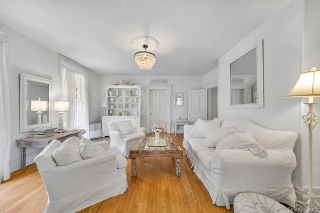 $975,000 | 45 Shore Road, East Setauket, NY 11733