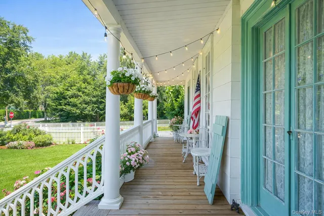 $975,000 | 45 Shore Road, East Setauket, NY 11733