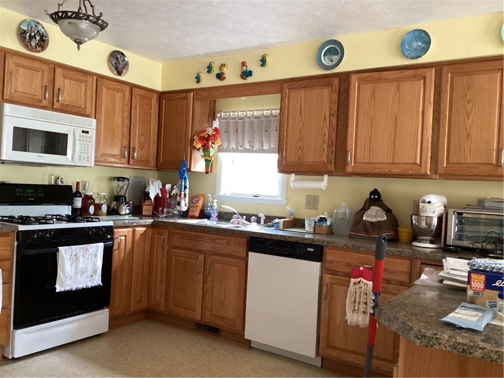 4319 Canal Road Ogden, NY 14559 - Photo 10 of 23