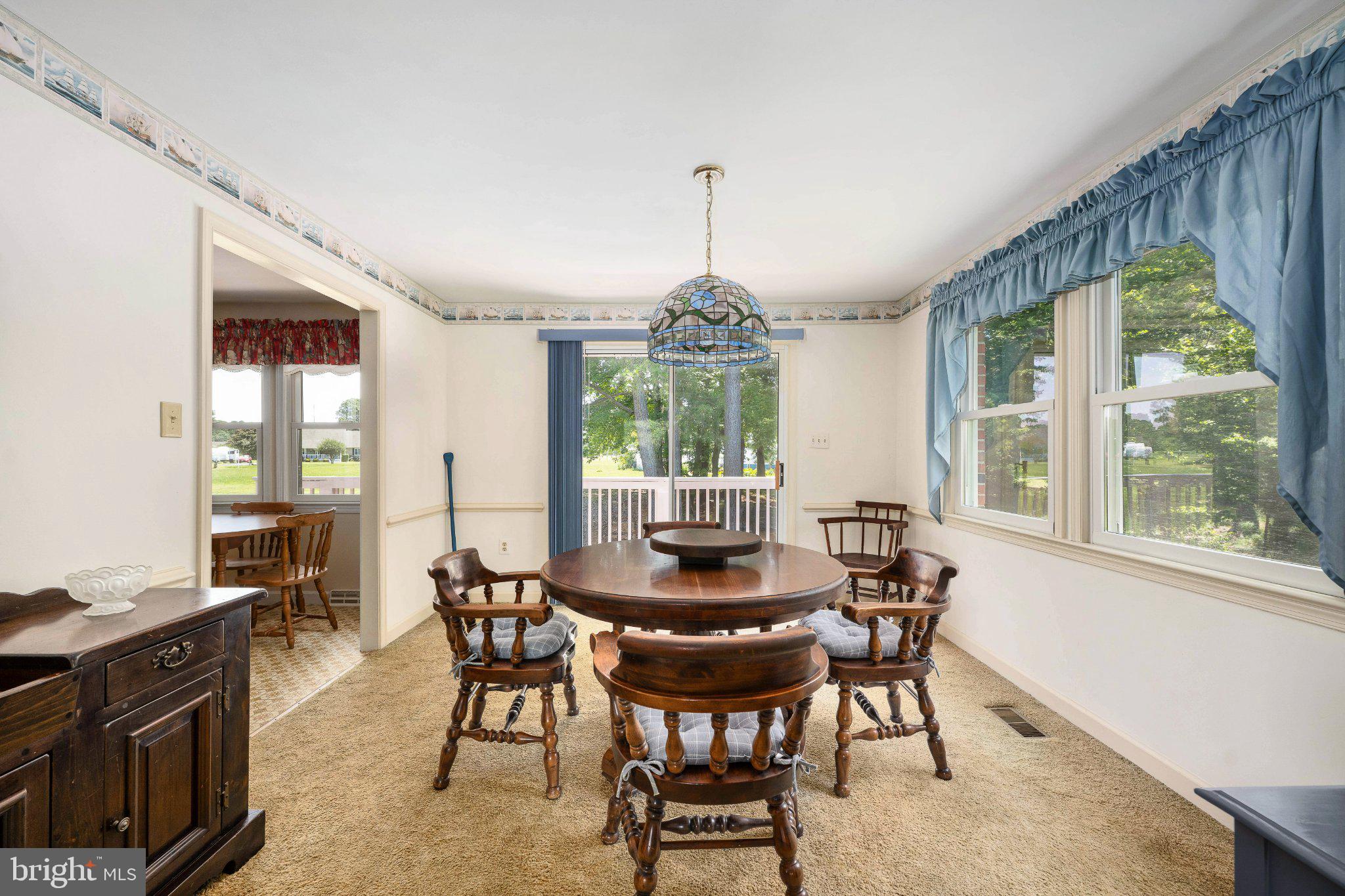 279 Harbor Drive Reedville, VA 22539 - Photo 23 of 97 Tons of natural light