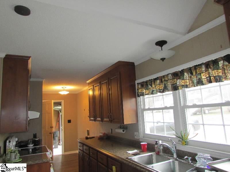 645 Narnie Road Laurens, SC 29360 - Photo 5 of 10 Gallery Image 5