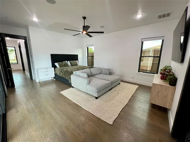 $1,350,000 | 613 Wildcat Way, Kennedale, TX 76060