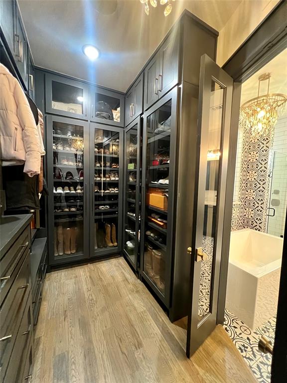 613 Wildcat Way Kennedale, TX 76060 - Photo 20 of 38 Master bedroom closet