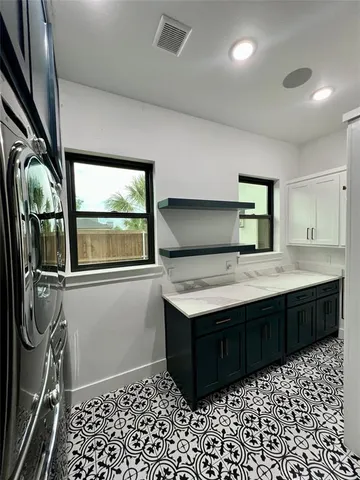 $1,350,000 | 613 Wildcat Way, Kennedale, TX 76060