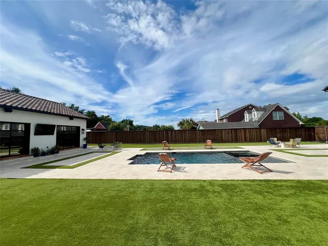 $1,350,000 | 613 Wildcat Way, Kennedale, TX 76060