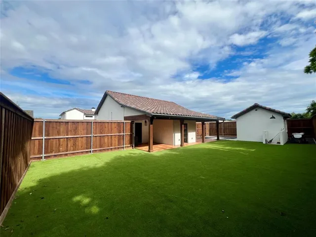 $1,350,000 | 613 Wildcat Way, Kennedale, TX 76060