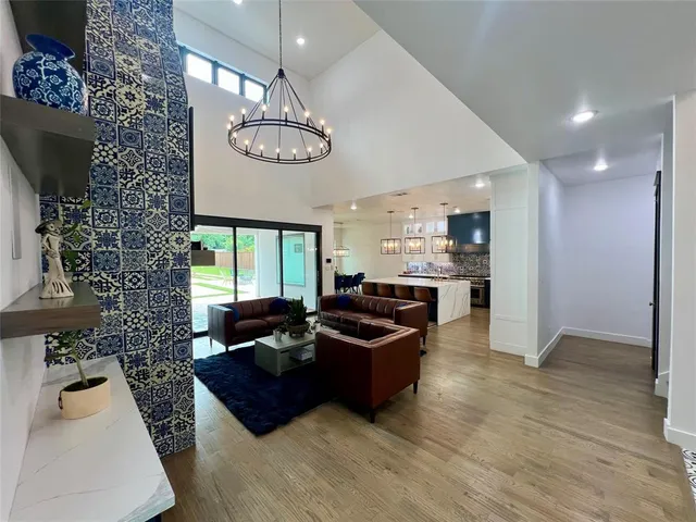 $1,350,000 | 613 Wildcat Way, Kennedale, TX 76060