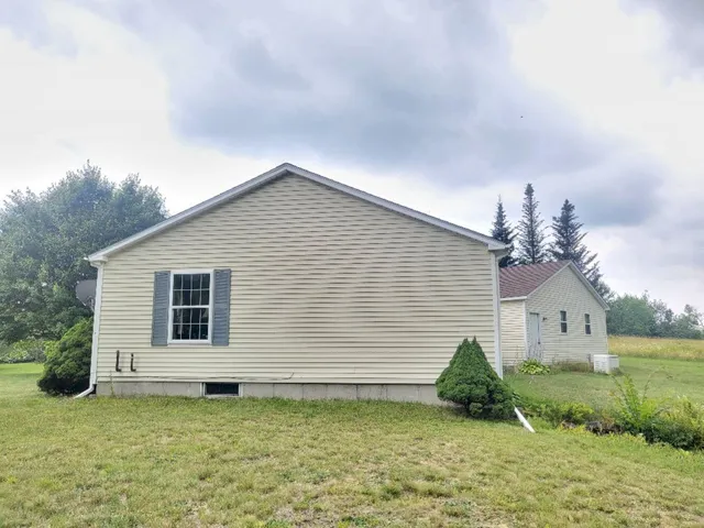 $480,000 | 370 School Street, Weld, ME 04285