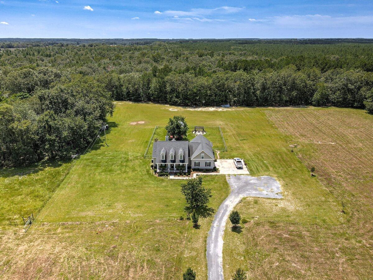 686 Nantuckett Road Salley, SC 29137 - Photo 10 of 49