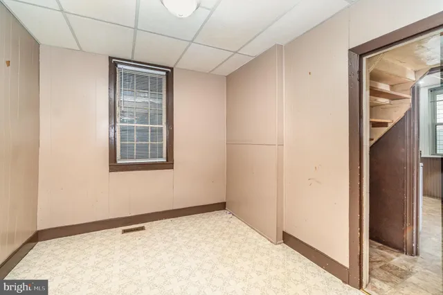 an empty room with closet