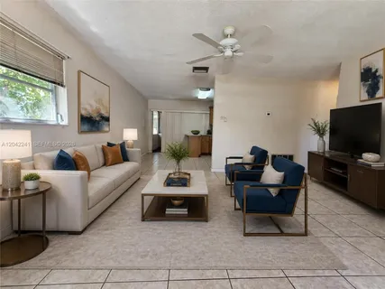 $194,999 | 4717 Northwest 50th Street, Tamarac, FL 33319