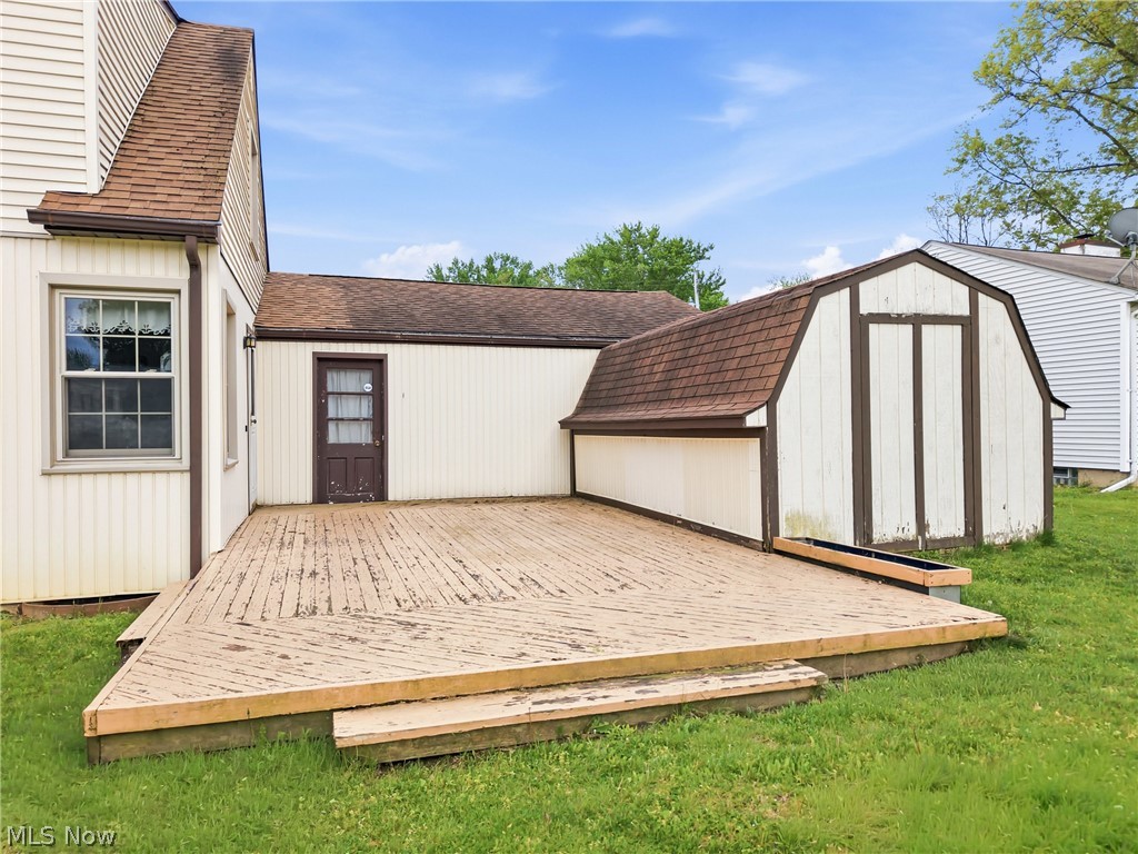 3898 New Road Austintown, OH 44515 - Photo 7 of 45