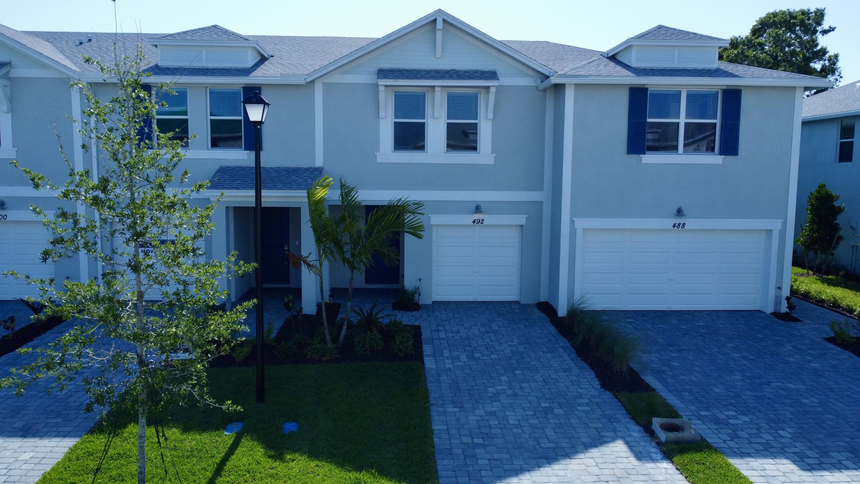 500 Salisbury Circle Fort Pierce, FL 34982 - Photo 2 of 35 dji_fly_20250515_164954_634_174734221648