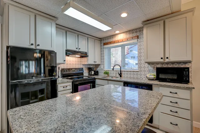 $235,000 | 8 J River Run Drive, Unit J, Bartlett, NH 03812