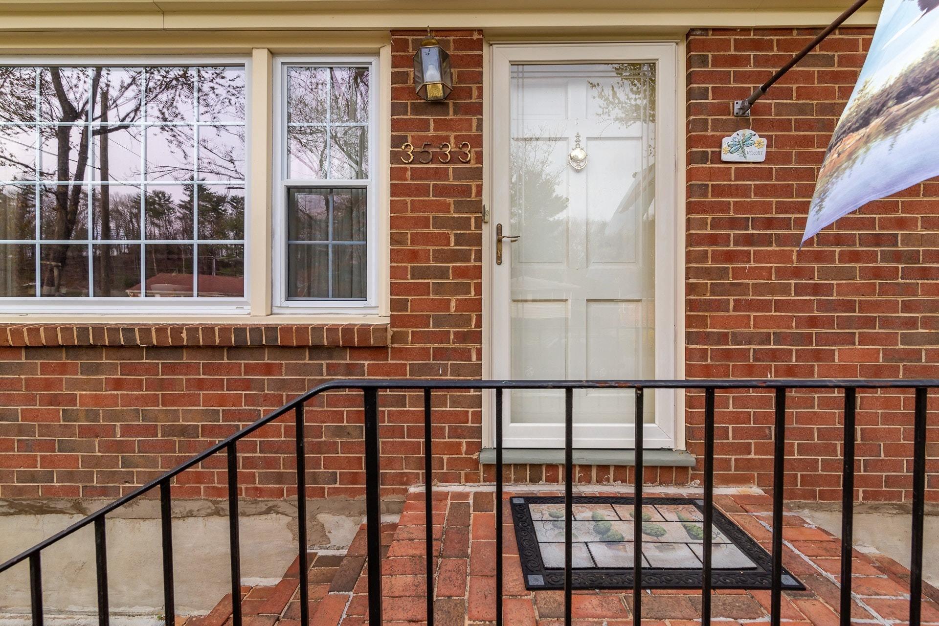 3533 Old Towne Road Southwest Roanoke, VA 24018 - Photo 4 of 39 004-307147-04-3533 Old Towne Rd-0232_752