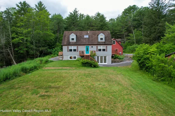 $699,000 | 68 Garfield Road, Phoenicia, NY 12464