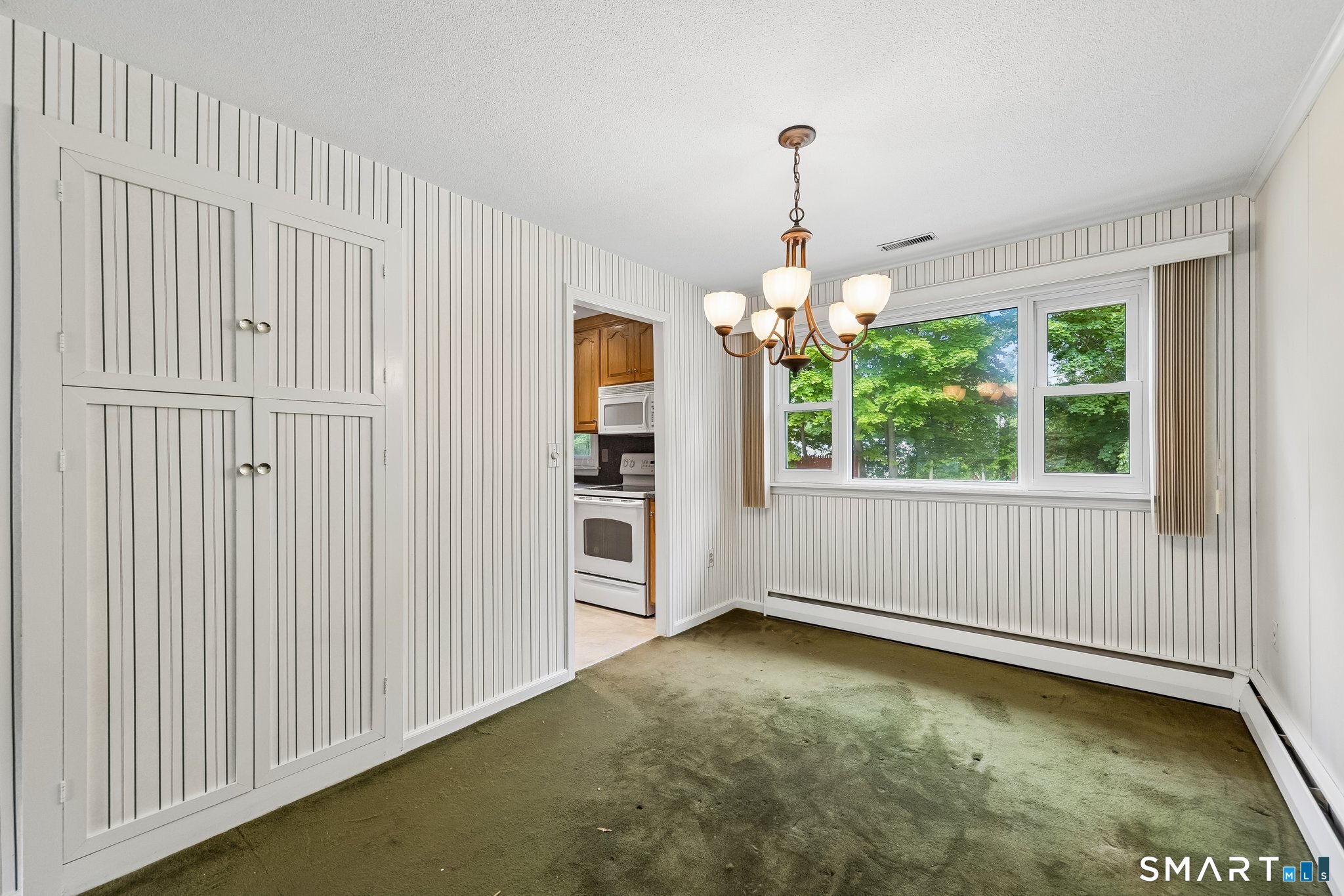 29 Collier Circle Hamden, CT 06518 - Photo 19 of 32