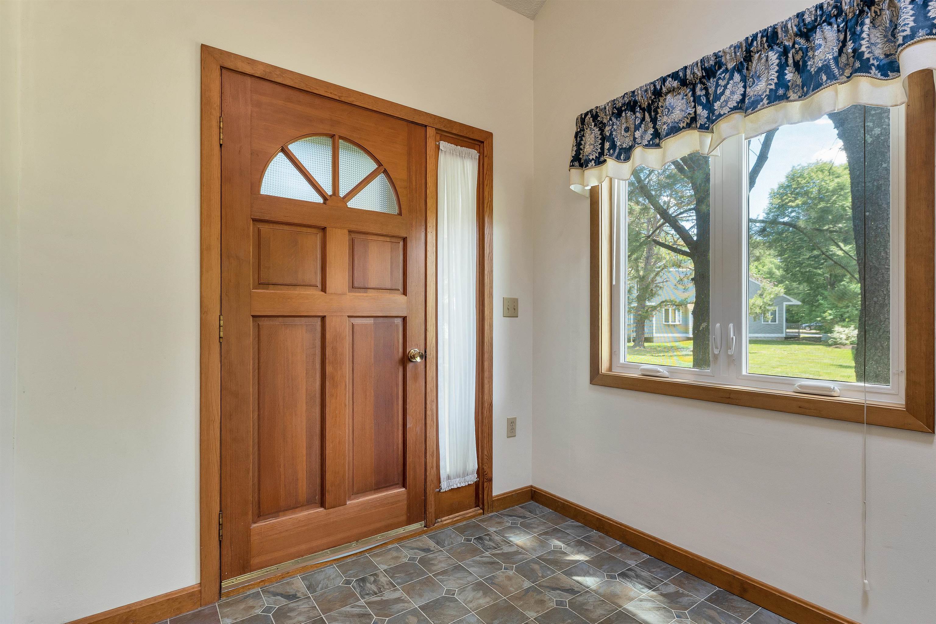 84 Branch Turnpike, Unit 13 Concord, NH 03301 - Photo 10 of 58