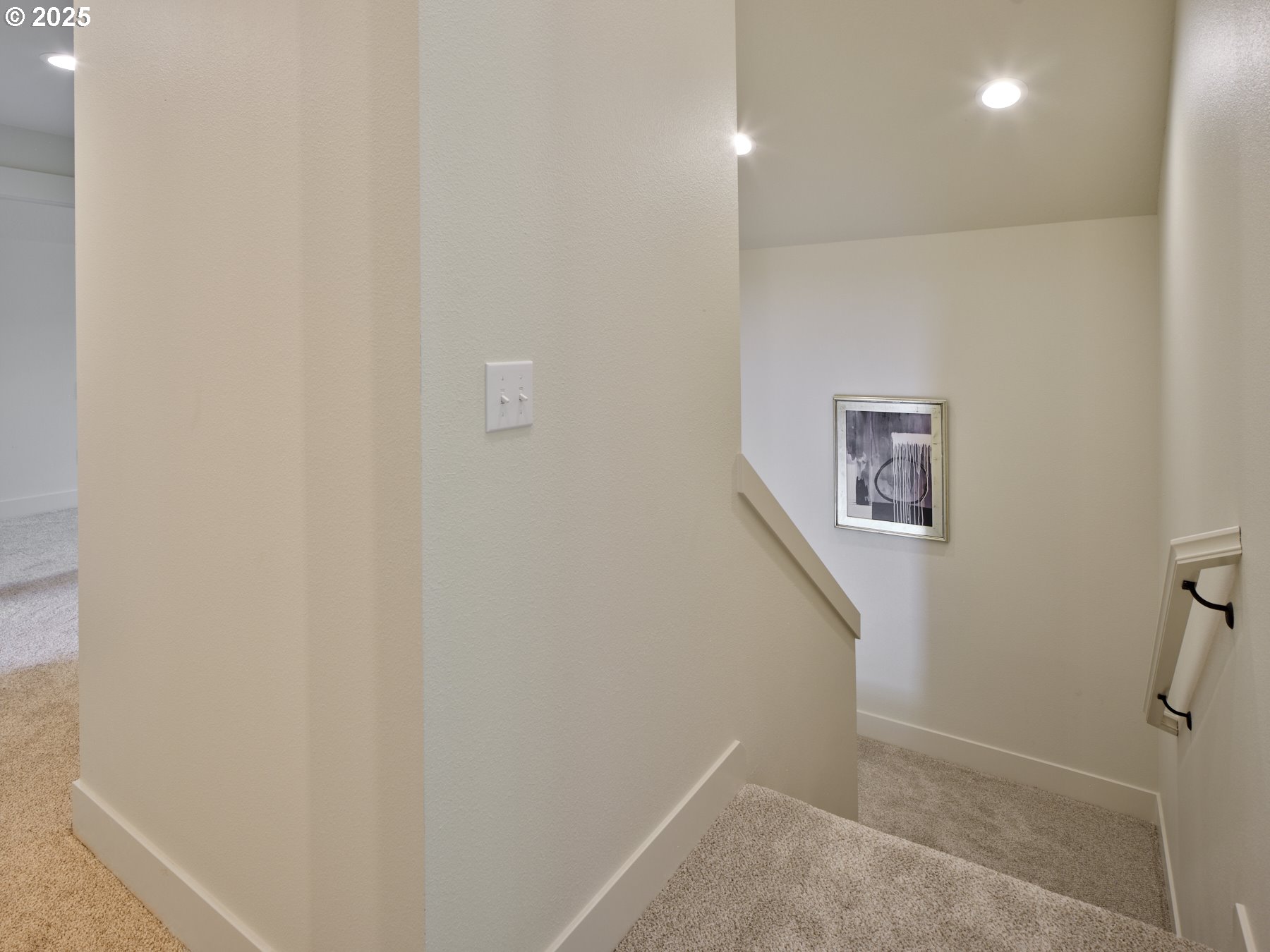 117 Witherbee Road Kelso, WA 98626 - Photo 28 of 47 Staircase