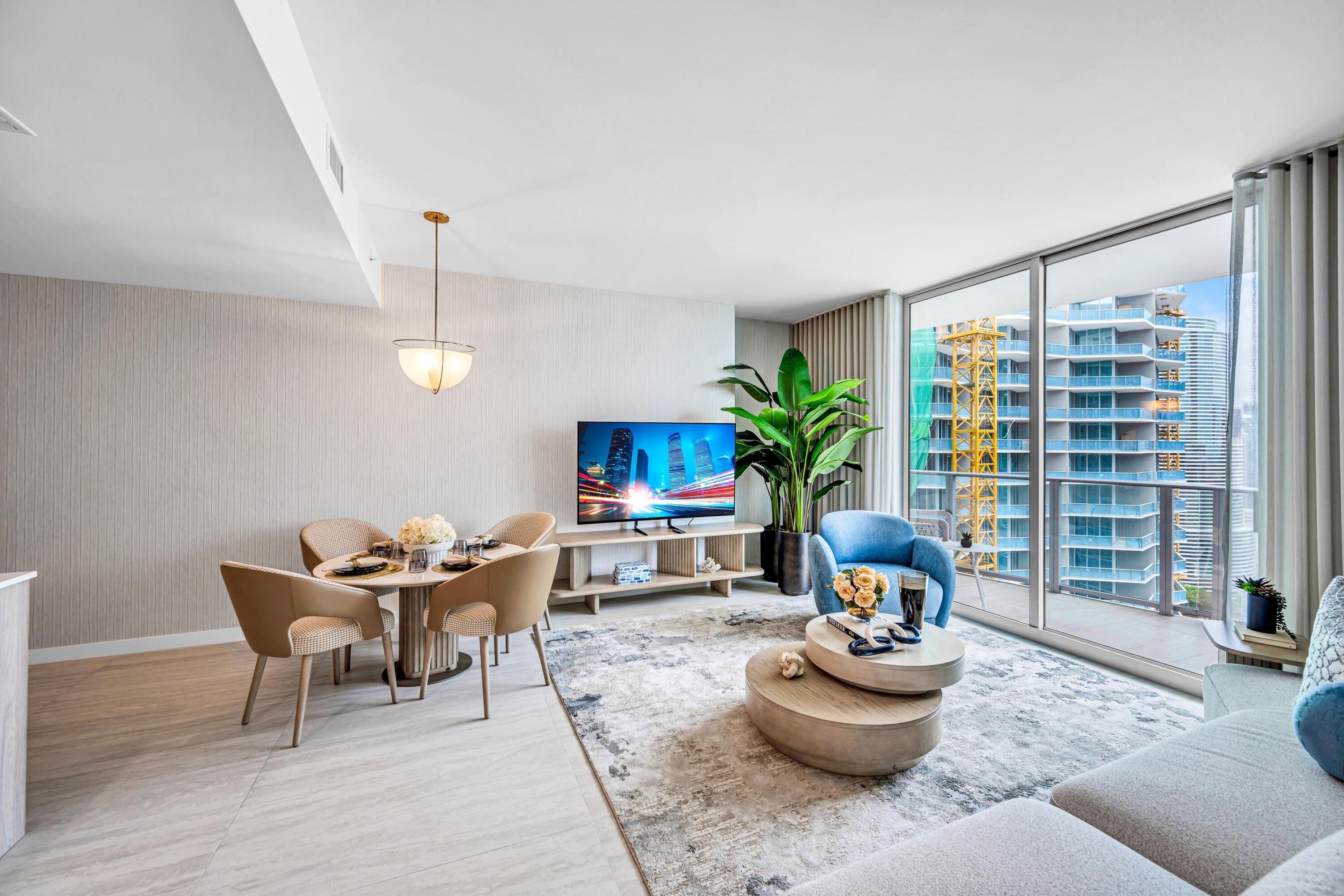 77 Southeast 5th Street, Unit 2014 Miami, FL 33131 - Photo 38 of 50 VICEROY #3801-4