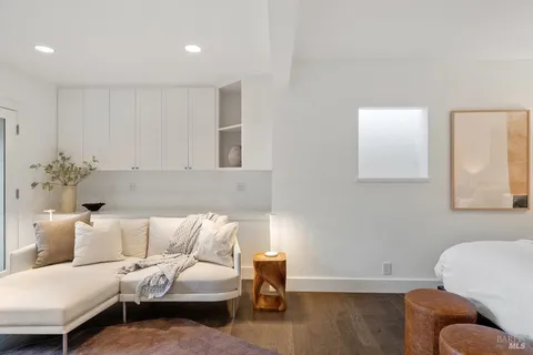 $4,495,000 | 125 Laurel Avenue, Stinson Beach, CA 94970