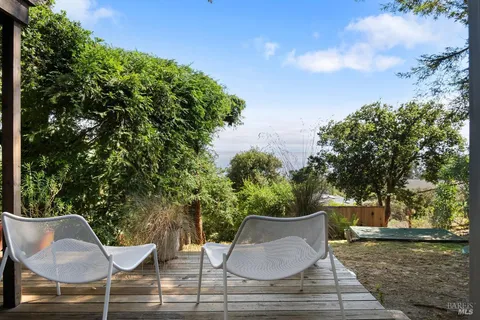 $4,495,000 | 125 Laurel Avenue, Stinson Beach, CA 94970